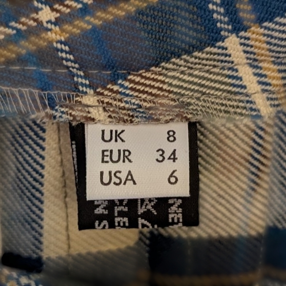 Chic Pure New Wool Blue and Cream Plaid Mini Kilt Made In Scotland - Picture 5 of 6